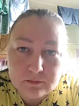 Rini333 online show from 10-19-25, 08:15