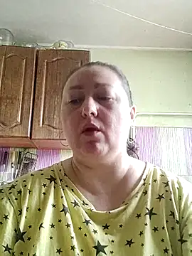 Snapshot of Rini333 chatting on 05-06-26, 08:52 Rini333 online show from 05-06-26, 08:52