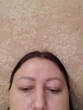 Snapshot of Rini333 chatting on 05-11-26, 02:45 Rini333 online show from 05-11-26, 02:45