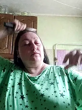 Snapshot of Rini333 chatting on 05-16-26, 10:01 Rini333 online show from 05-16-26, 10:01
