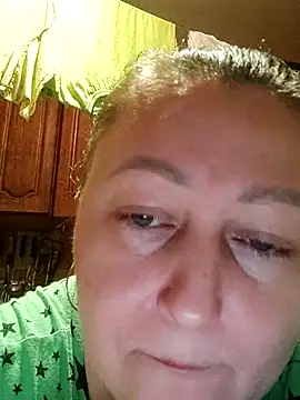 Snapshot of Rini333 chatting on 05-16-26, 10:19 Rini333 online show from 05-16-26, 10:19