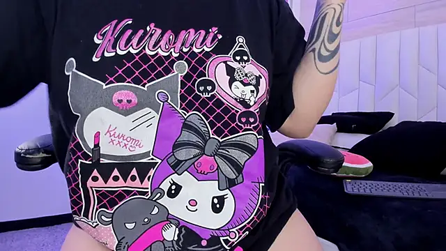 Snapshot of io_chie_ chatting on 09-16-25, 04:46 io chie online show from 09-16-25, 04:46