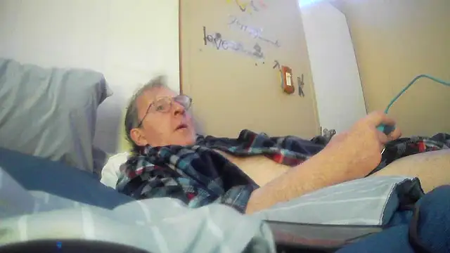 jck1m0t online show from 01-04-25, 08:05