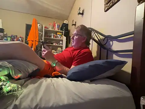 jck1m0t online show from 04-11-26, 10:14