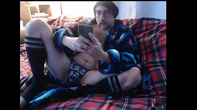 Snapshot of whiskyjane69 chatting on 11-18-25, 11:47 whiskyjane69 online show from 11-18-25, 11:47