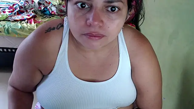 Snapshot of yulieth_bbw chatting on 02-13-25, 12:11 yulieth bbw online show from 02-13-25, 12:11
