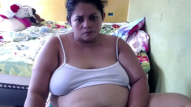Snapshot of yulieth_bbw chatting on 02-28-25, 03:04 yulieth bbw online show from 02-28-25, 03:04