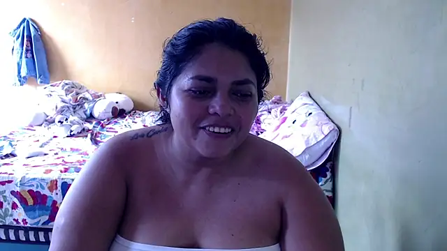 Snapshot of yulieth_bbw chatting on 10-17-25, 06:21 yulieth bbw online show from 10-17-25, 06:21
