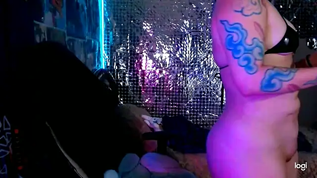 Snapshot of JINX_26 chatting on 11-11-25, 01:49 JINX 26 online show from 11-11-25, 01:49