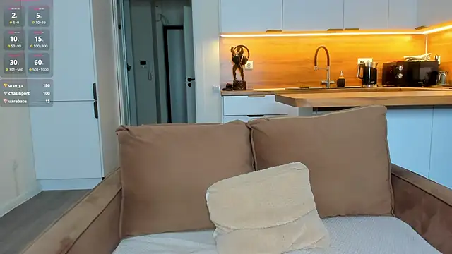 Snapshot of michaelbradleu chatting on 01-22-25, 11:01 michaelbradleu online show from 01-22-25, 11:01