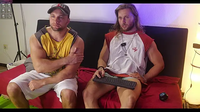 Snapshot of michaelbradleu chatting on 09-27-25, 08:03 michaelbradleu online show from 09-27-25, 08:03