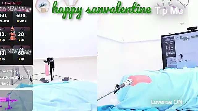 Snapshot of naty_girl_ chatting on 02-14-25, 02:28 naty girl online show from 02-14-25, 02:28