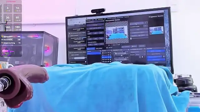 Snapshot of naty_girl_ chatting on 10-10-25, 12:48 naty girl online show from 10-10-25, 12:48