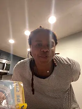 HEARTBREAKBRE online show from 04-01-26, 02:23