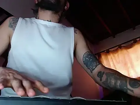 Christian Stiven1 online show from 01-10-25, 02:34