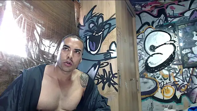 Snapshot of Justin_Frank chatting on 05-07-26, 03:17 Justin Frank online show from 05-07-26, 03:17