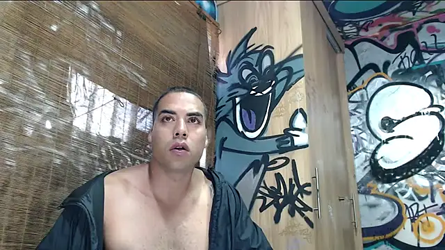 Snapshot of Justin_Frank chatting on 05-09-26, 04:45 Justin Frank online show from 05-09-26, 04:45