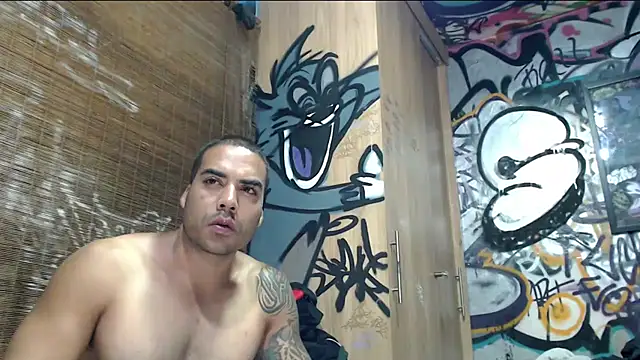 Snapshot of Justin_Frank chatting on 06-20-26, 03:31 Justin Frank online show from 06-20-26, 03:31