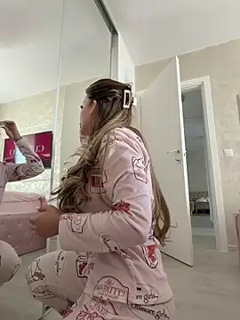 AshleySinn online show from 03-10-26, 08:30