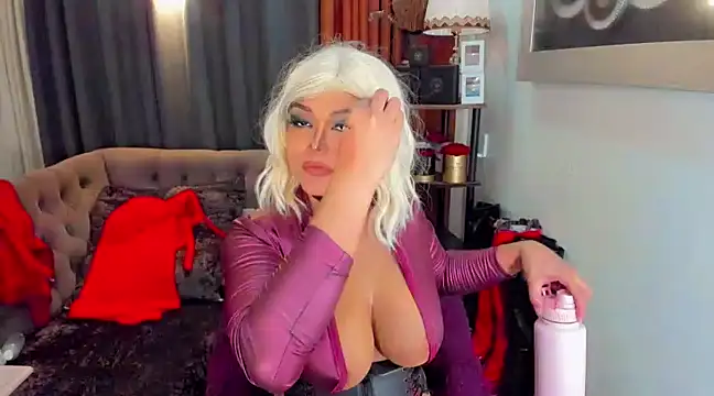 Snapshot of AsianHotieTS chatting on 03-06-25, 07:21 AsianHotieTS online show from 03-06-25, 07:21