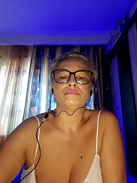 BellaBellaHot online show from 09-14-25, 12:04