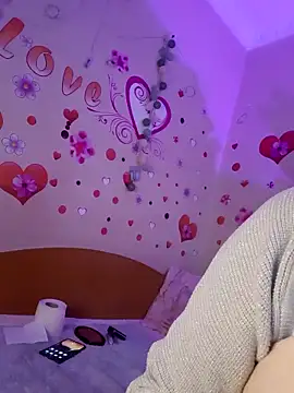 BellaBellaHot online show from 10-13-25, 01:33