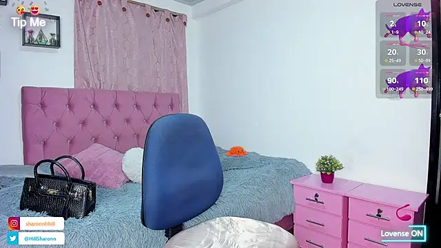 Snapshot of sharon_hill chatting on 10-05-25, 01:15 sharon hill online show from 10-05-25, 01:15