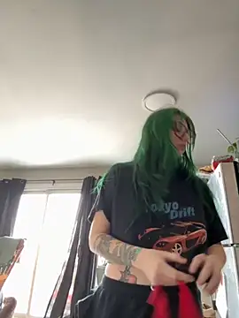 Snapshot of itsbabydashh chatting on 03-18-26, 12:52 itsbabydashh online show from 03-18-26, 12:52