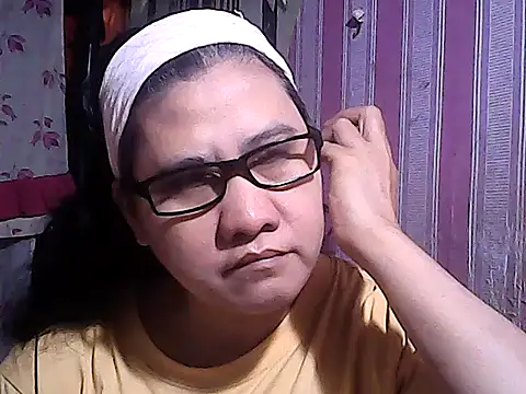 sweetsosie18 online show from 09-18-25, 12:07