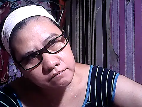 sweetsosie18 online show from 09-27-25, 03:11