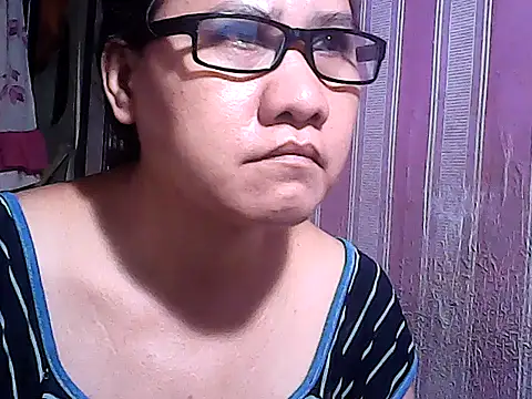 sweetsosie18 online show from 10-14-25, 04:13