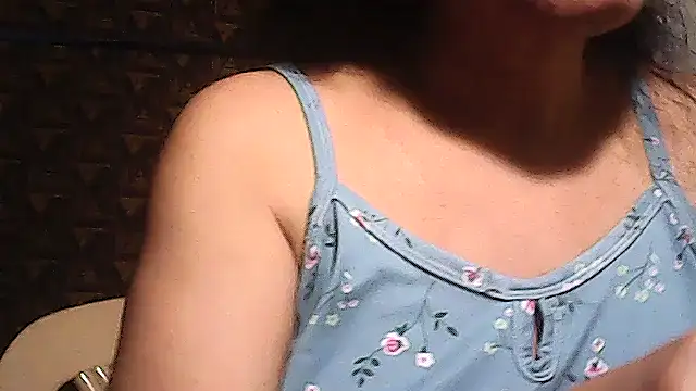 sweetsosie18 online show from 04-18-26, 07:29