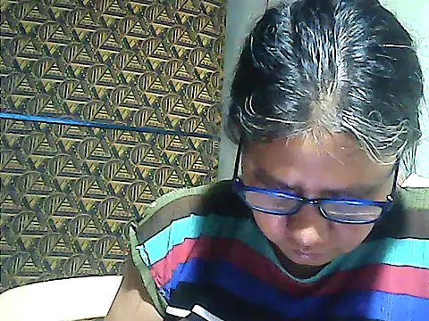 Snapshot of sweetsosie18 chatting on 07-21-26, 05:10 sweetsosie18 online show from 07-21-26, 05:10