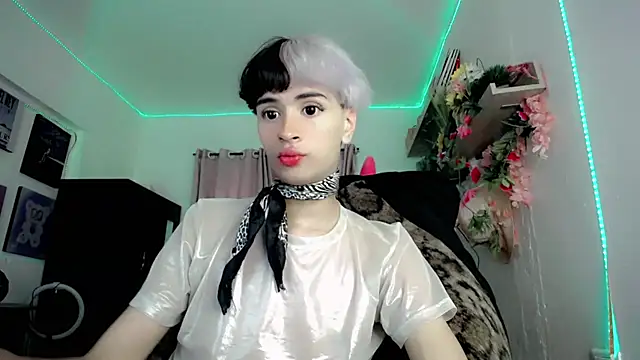 Snapshot of Sweet_Jack1 chatting on 01-16-25, 10:23 Sweet Jack1 online show from 01-16-25, 10:23