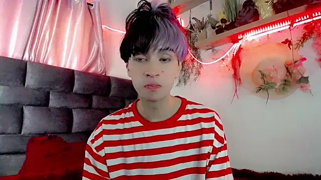 Snapshot of Sweet_Jack1 chatting on 03-05-25, 05:39 Sweet Jack1 online show from 03-05-25, 05:39