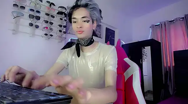 Snapshot of Sweet_Jack1 chatting on 03-10-25, 06:01 Sweet Jack1 online show from 03-10-25, 06:01