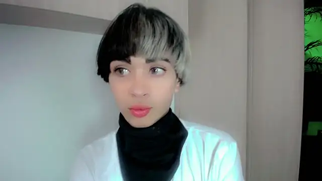 Snapshot of Sweet_Jack1 chatting on 10-12-25, 01:32 Sweet Jack1 online show from 10-12-25, 01:32