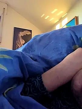 makau1 online show from 12-25-24, 07:35