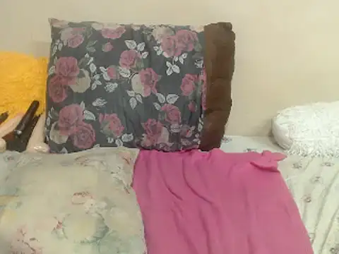 Snapshot of MatureBootyBabe4Uxx chatting on 02-27-25, 02:00 MatureBootyBabe4Uxx online show from 02-27-25, 02:00