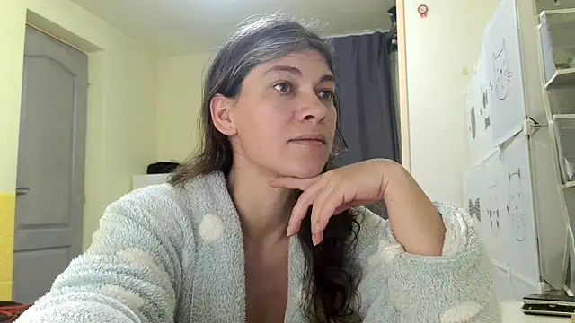 Snapshot of MercyLove chatting on 03-16-26, 02:43 MercyLove online show from 03-16-26, 02:43