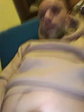 Snapshot of Ladyshaker82 chatting on 11-30-25, 06:06 Ladyshaker82 online show from 11-30-25, 06:06