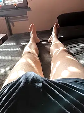 Snapshot of TheYoungBoy1994 chatting on 01-06-25, 11:29 TheYoungBoy1994 online show from 01-06-25, 11:29