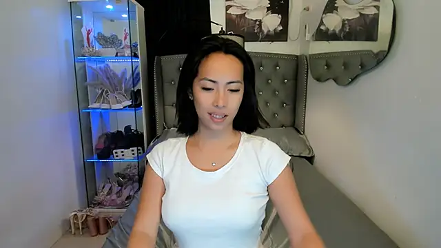 reighnempress online show from 03-17-26, 01:54