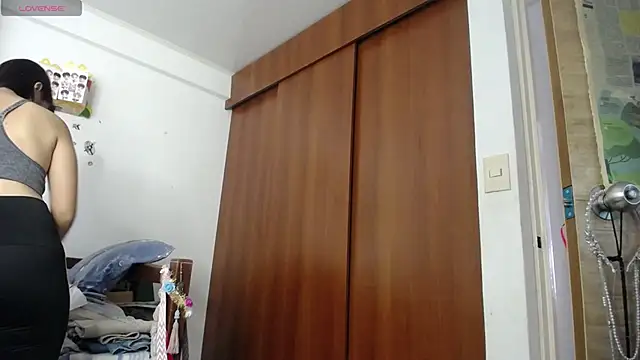 Moon lunita online show from 09-29-25, 03:28