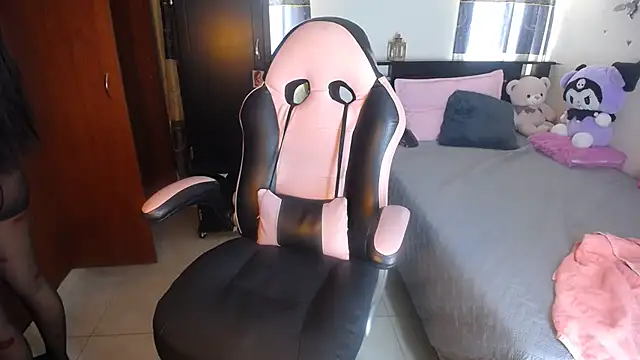 violeta campbell online show from 10-26-25, 07:31