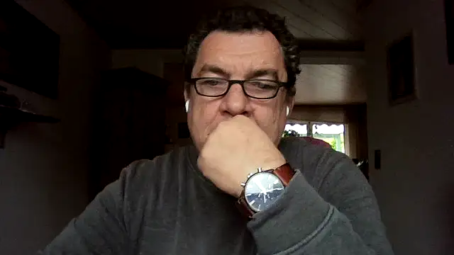 Nobbie444 online show from 11-19-25, 09:20