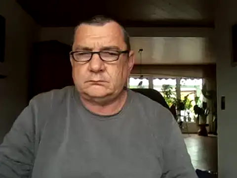 Snapshot of Nobbie444 chatting on 05-16-26, 10:36 Nobbie444 online show from 05-16-26, 10:36