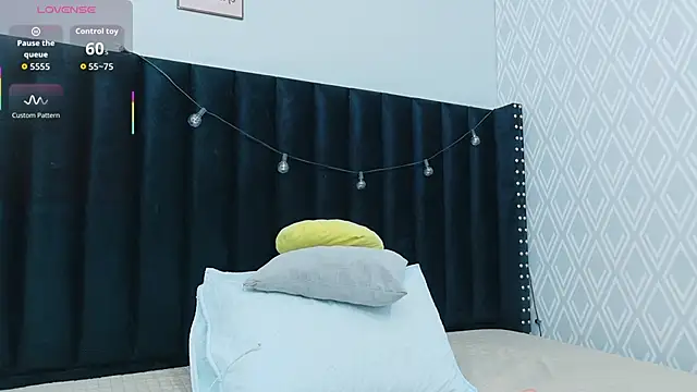 colombiamommy online show from 11-25-25, 12:27