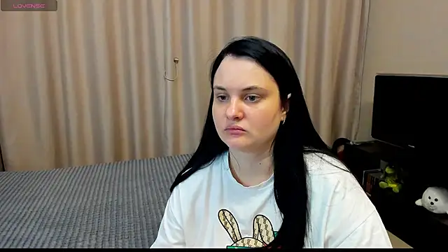 Snapshot of AlanaBrox chatting on 05-17-26, 06:59 AlanaBrox online show from 05-17-26, 06:59
