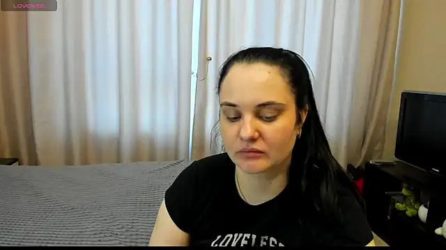 Snapshot of AlanaBrox chatting on 05-26-26, 11:50 AlanaBrox online show from 05-26-26, 11:50